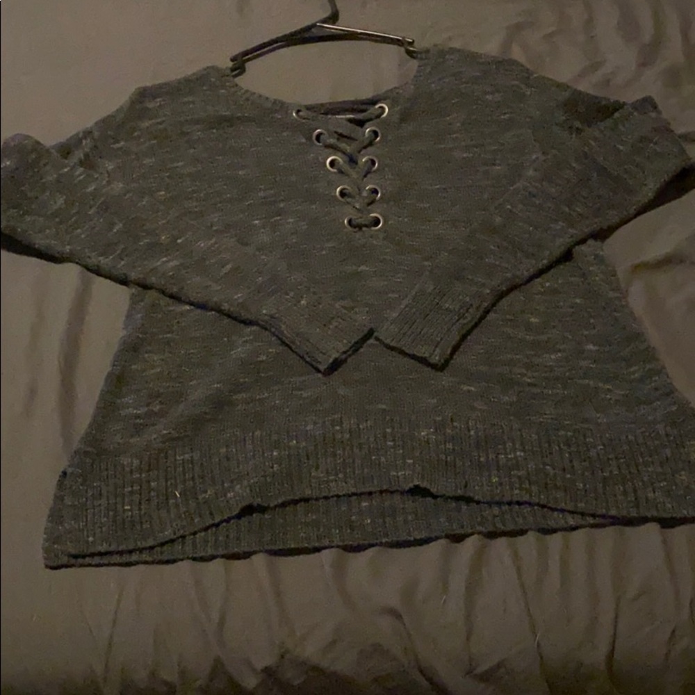 American Eagle sweater
